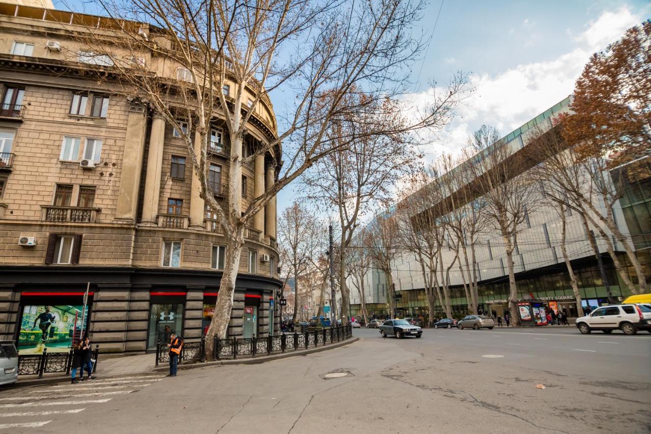 Apartment Gallery Rustaveli 1 Tbilisi Exteriör bild