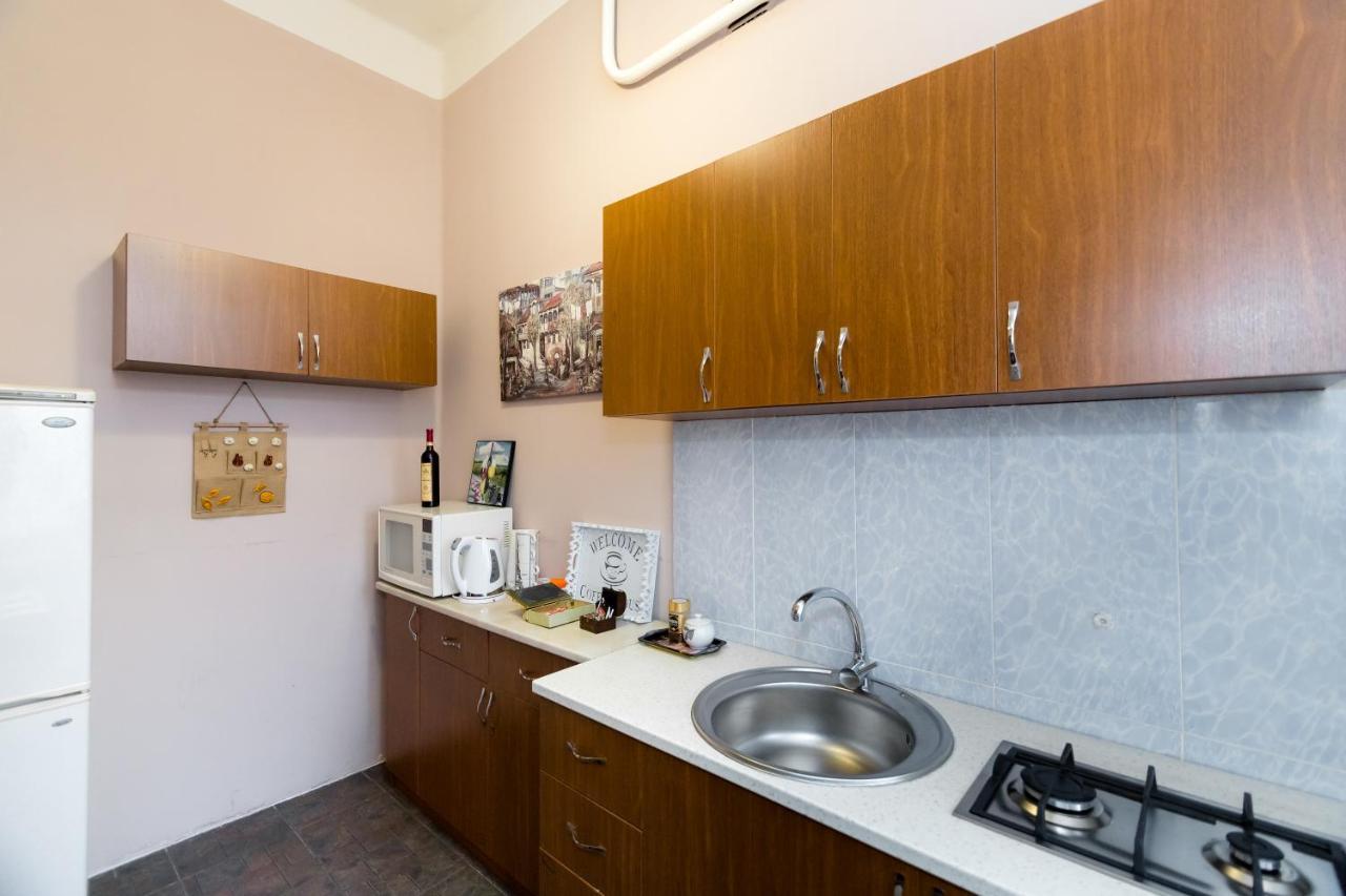 Apartment Gallery Rustaveli 1 Tbilisi Exteriör bild
